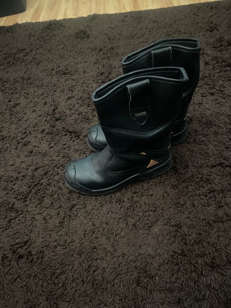 Work boots 