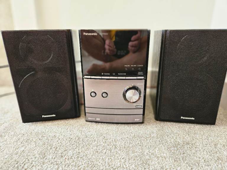 Panasonic SA-PM602 Bluetooth/CD/USB Hi-Fi system