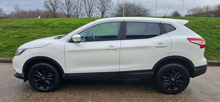 2014 Nissan Qashqai DCI ACENTA SMART VISION Hatchback Diesel Manual