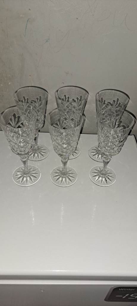 ♡offers♡  Chrystal champagne glasses 