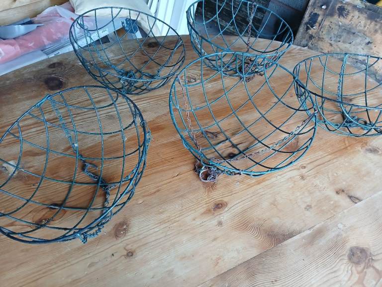 image for HANGING BASKETS