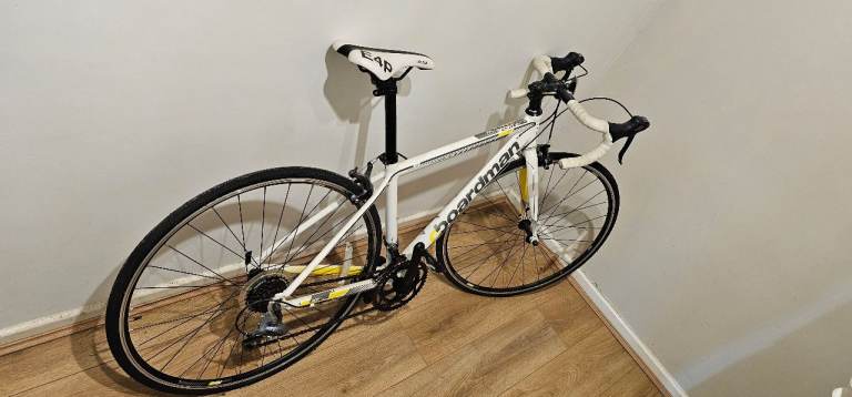 boardman sport/e e4p junior road bike 17"