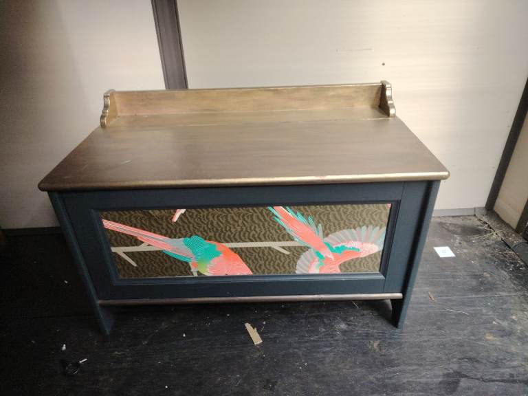 Free upcycled storage unit 