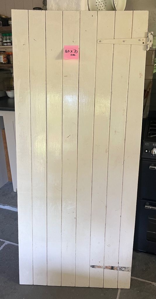 Painted wooden ledge and braced cupboard door 160 x 70cm