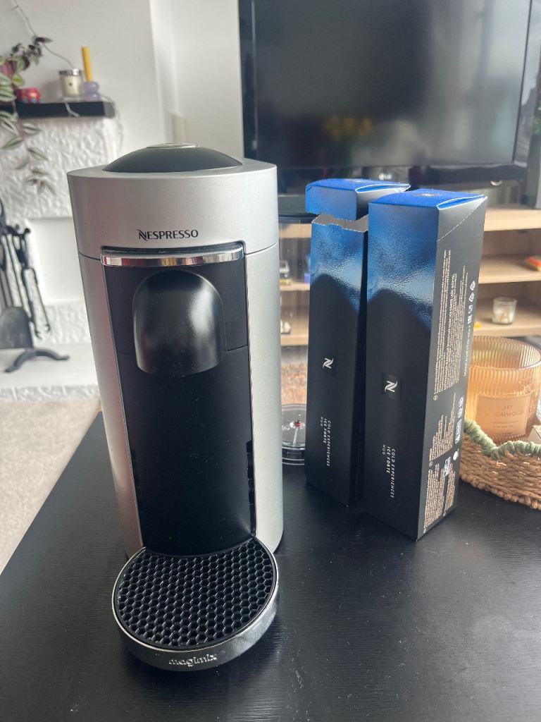 Nespresso Vertuo Plus Coffee Machine