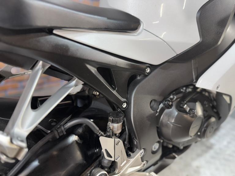 Honda CBR1000rr FIREBLADE - NEW MOT - NATIONWIDE DELIVERY