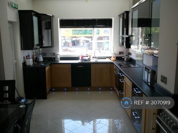 1 bedroom in Colwick Rd, Nottingham, NG2 (#3070919)