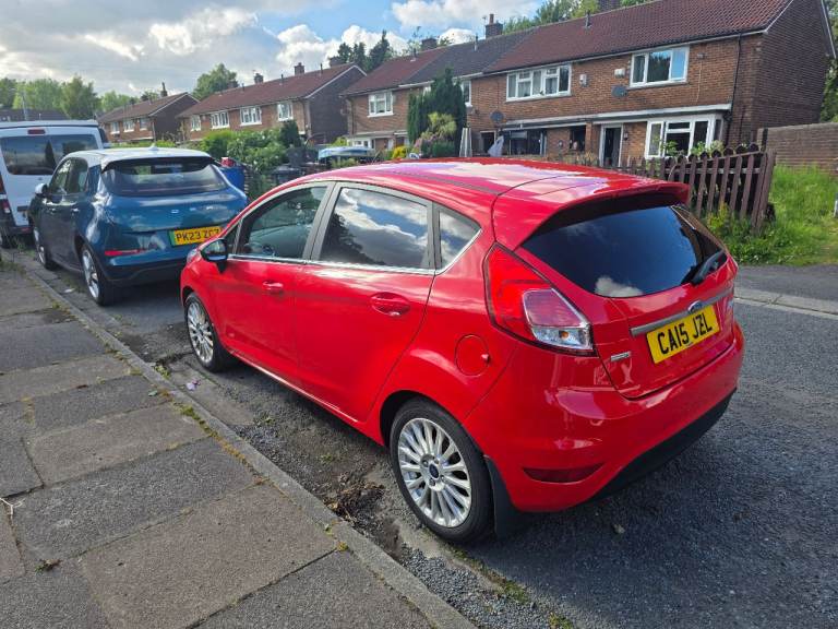 Ford, FIESTA, Red Hatchback, 2015, Manual, 998 (cc), 5 doors