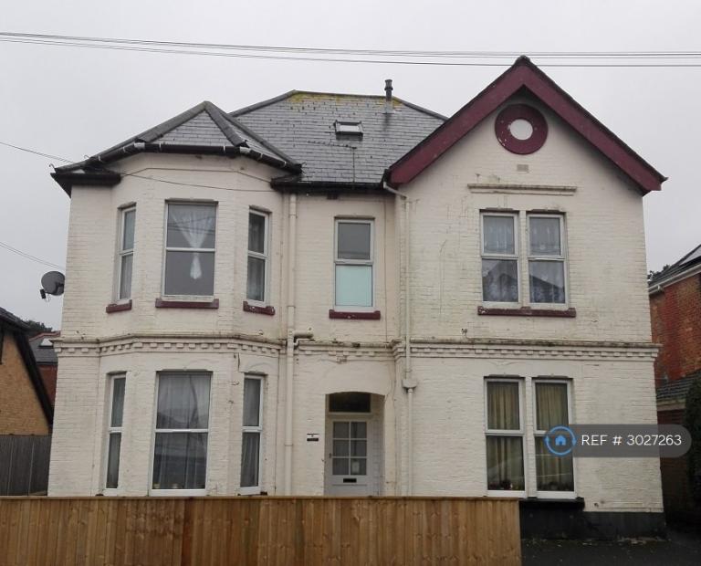Studio flat in Alington Road, Bournemouth, BH3 (#3027263)
