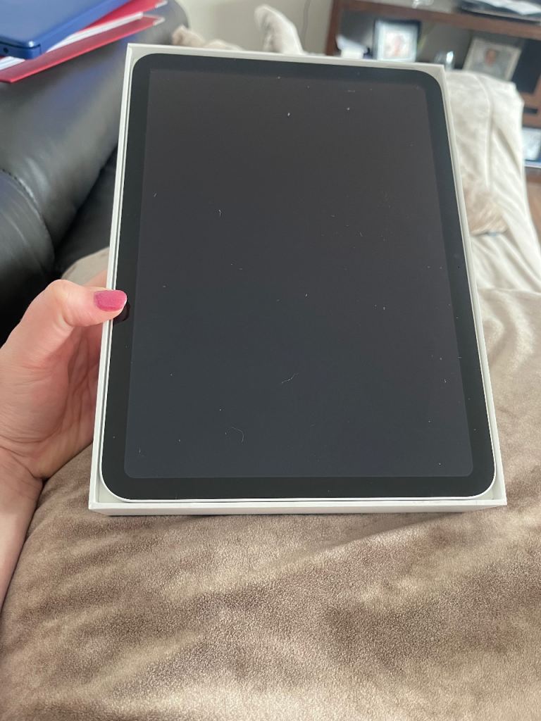 iPad 10th Gen 64GB Silver