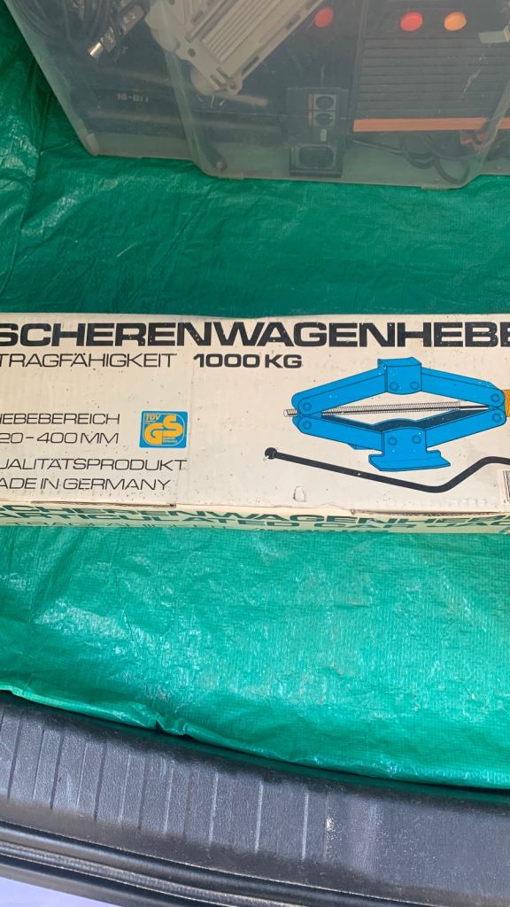 For Sale German 1000KG CAR JACK 
