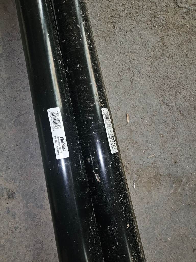 2 FloPlast Black Plastic Pipe – New 68mmx4m