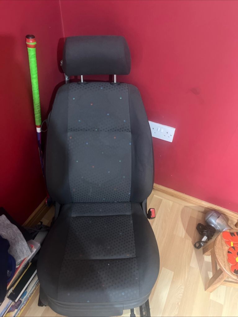 2004 Volkswagen polo drivers seat 