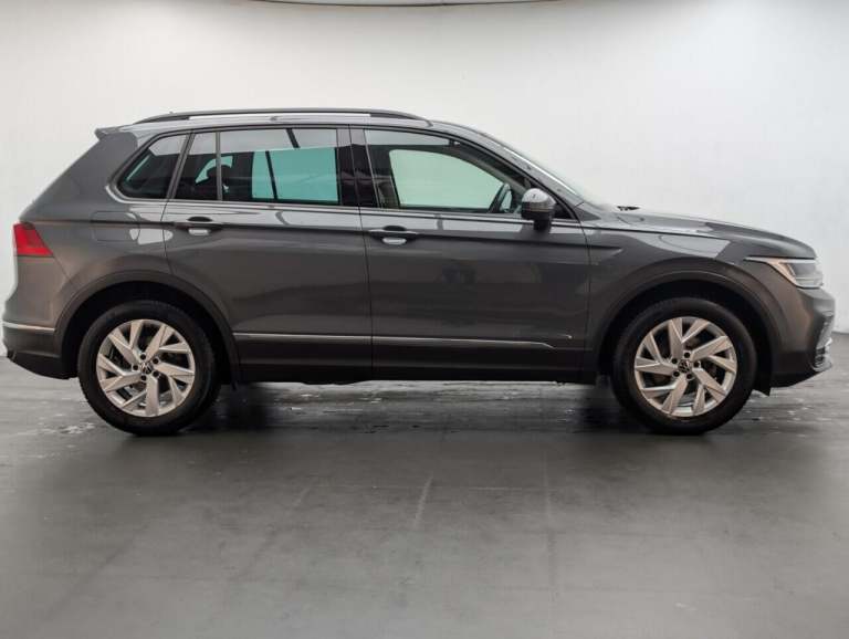2022 Volkswagen Tiguan 1.5 TSI Life SUV 5dr Petrol DSG Euro 6 (s/s) (150 ps) PARKING SENSORS+LANE...