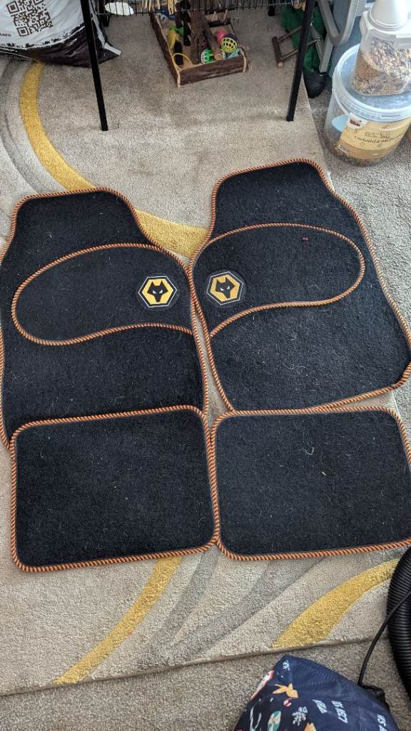 Car mats 