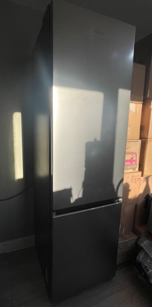 Samsung RB38C602CS9 Fridge Freezer – Stainless Steel Look | SmartThings