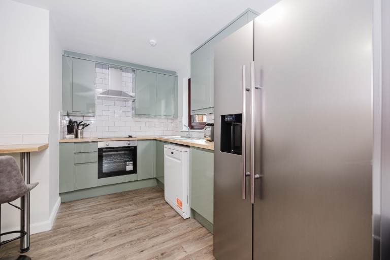 Recently refurbished, 4-bedroom, HMO flat in Fountainbridge – available soon