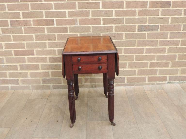 Victorian Antique Side Table (UK Drelivery)