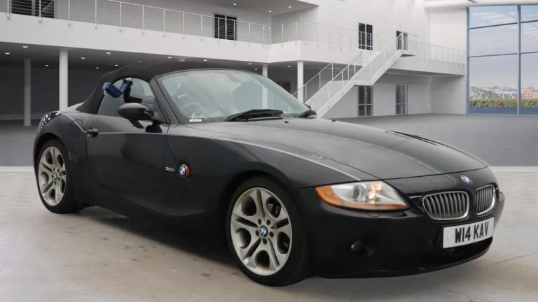 2005 BMW Z4 2005 3.0i SE 2dr Auto CONVERTIBLE  BLACK FULL LEATHER SERVICE HISTORY CONVERTIBLE Pet...