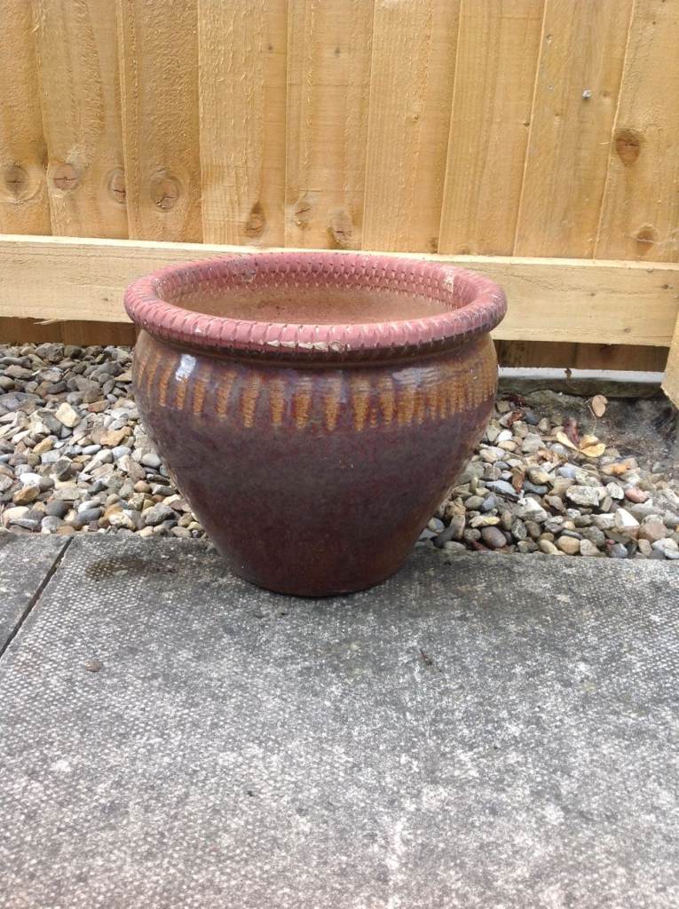 Bronze glazed pot planter 
