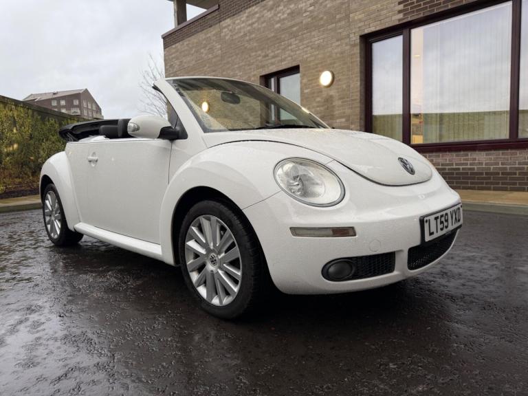 2009 Volkswagen Beetle 2.0 S Cabriolet Auto Euro 4 2dr CONVERTIBLE Petrol Automatic
