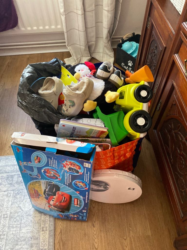 Free toys and books 