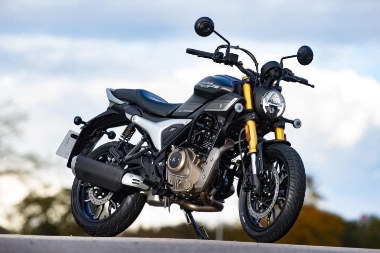 Hero Hulk 440 A2 Motorcycle