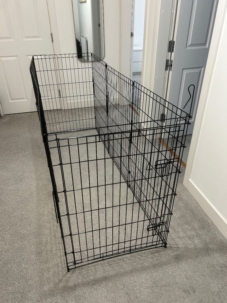 Large tall dog pen 