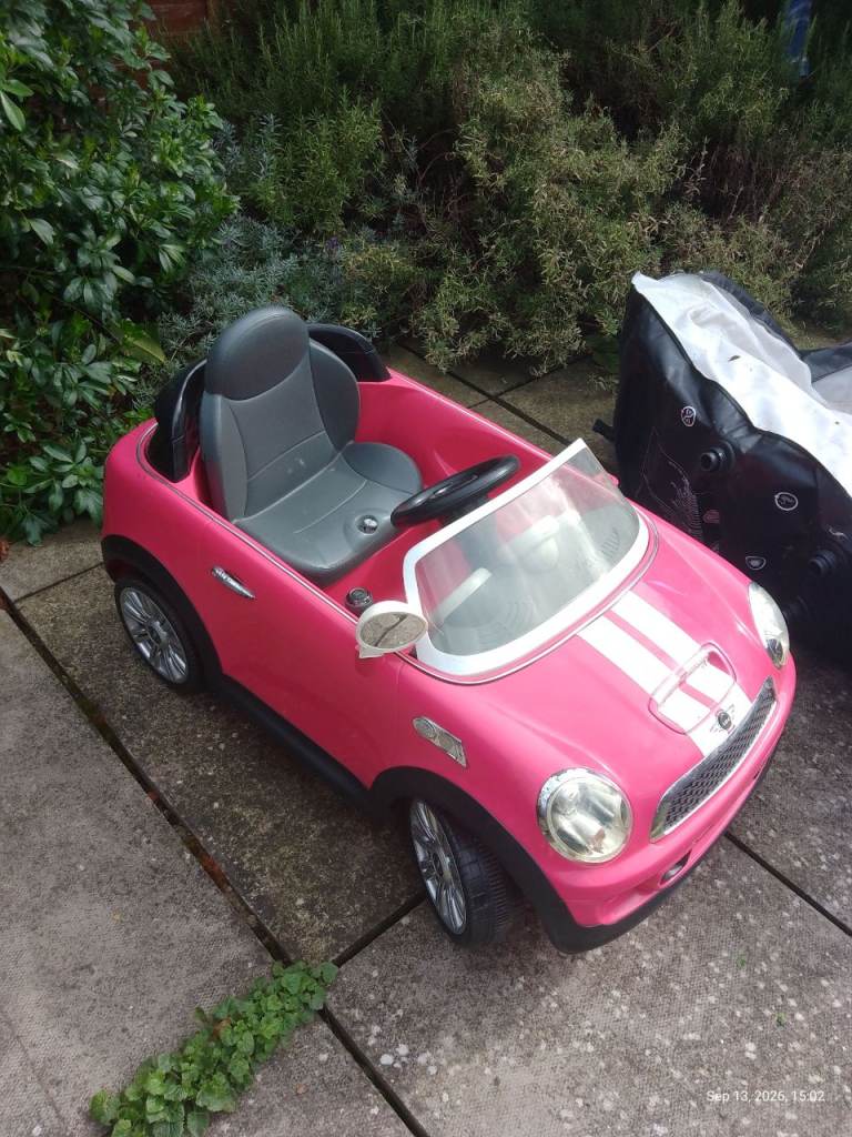 Electric toy car