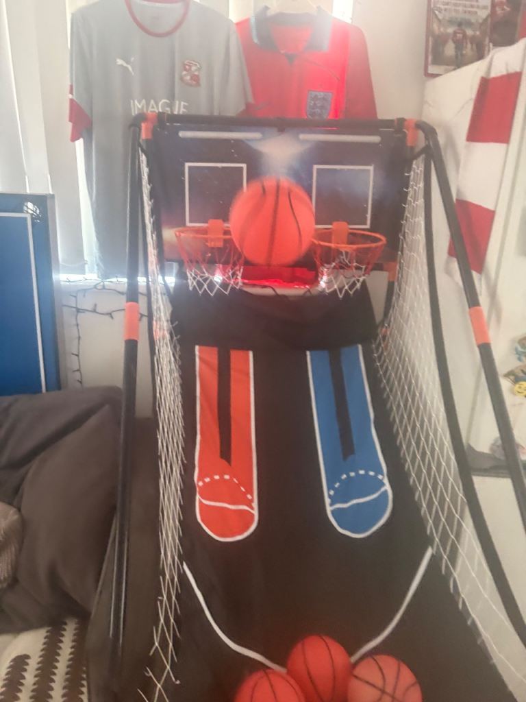 Basketball double shot arcade style