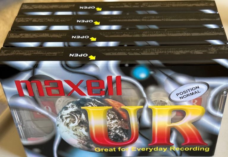 MAXELL UR BLANK CASSETTE TAPES 