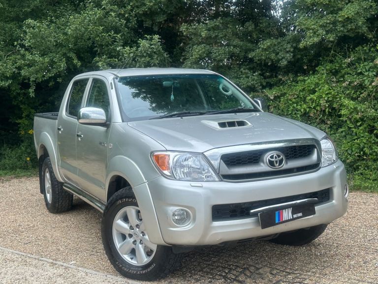 2010 Toyota Hilux Invincible 2010 D/Cab PickUp 3.0 D-4D 4WD 171 Auto PICK UP Diesel Automatic