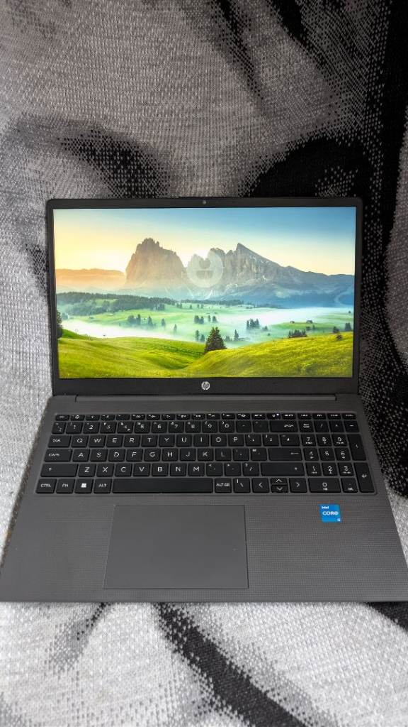 HP 15.6" Laptop INTEL CORE I5 16GB, 512GB