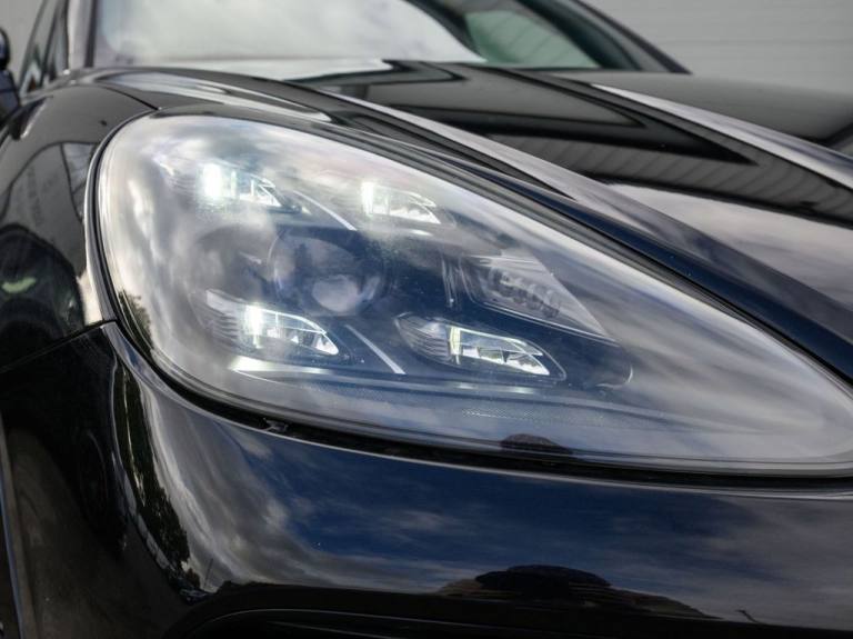 2018 Porsche Cayenne 4.0T V8 Turbo SUV 5dr Petrol TiptronicS 4WD Euro 6 (s/s) (550 ps) ESTATE Pet...