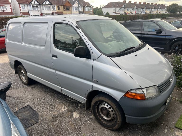 Toyota, HIACE 280 GS SWB 88 BHP, Panel Van, 2005, 2494 (cc)