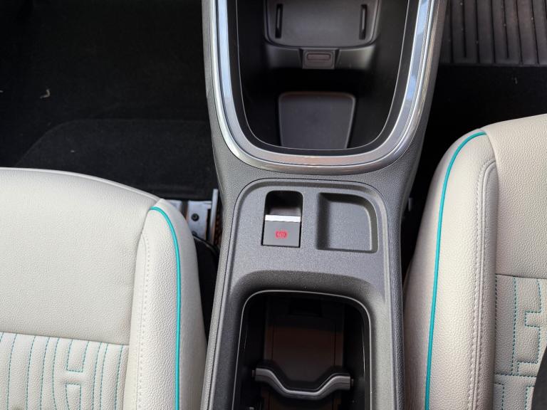 2025 Fiat 600 1.2 Hybrid 48V 136 La Prima 5dr eDCT-6 Hatchback Petrol Automatic