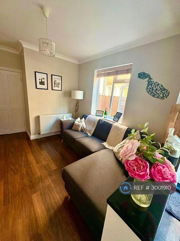 2 bedroom flat in Kettering Street, London, SW16 (2 bed) (#3001910)