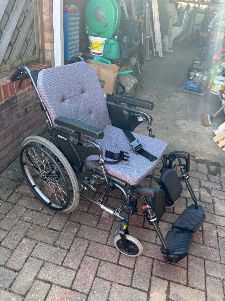 Karma Wheelchair KM5000 - Reclining, Good Condition