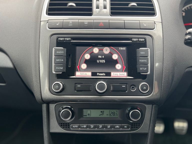 ***VW POLO 1.6 TDI 90 BHP HATCHBACK 2011***LOW MILEAGE 115K!***TAX £35.00 YEAR!***SWAP PX***