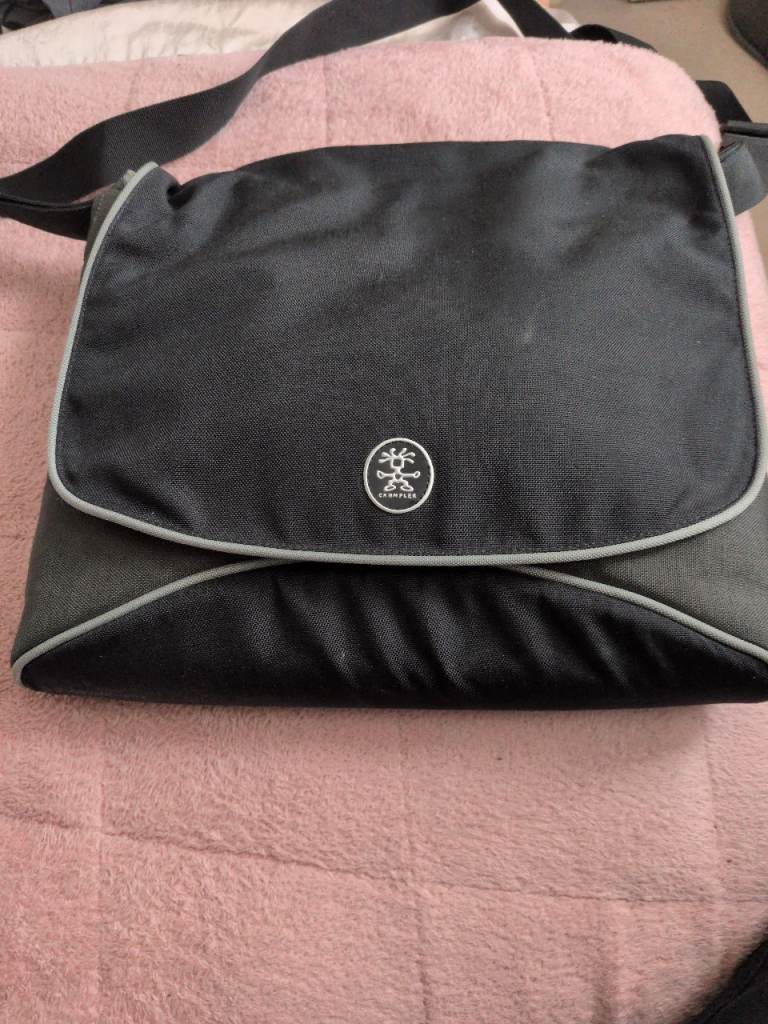 Crumpler Messenger Bag - Black, Good Condition