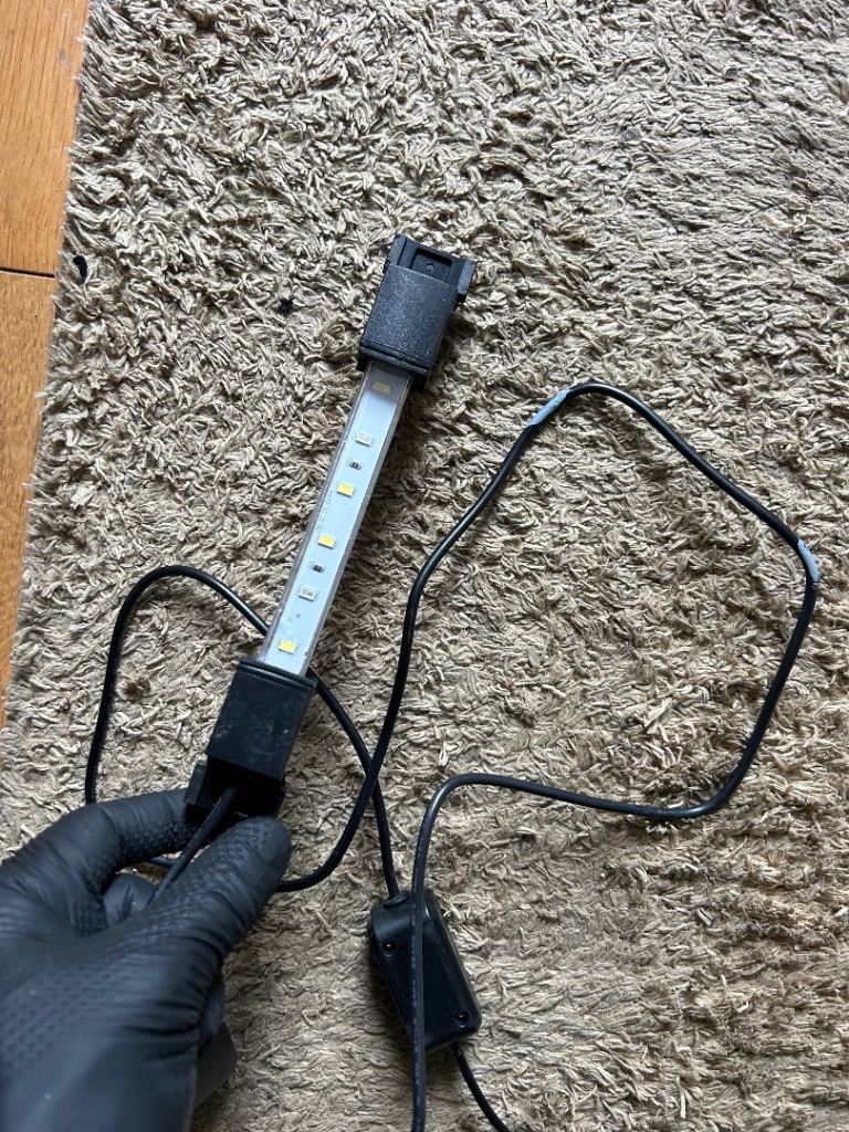 Fish tank light 