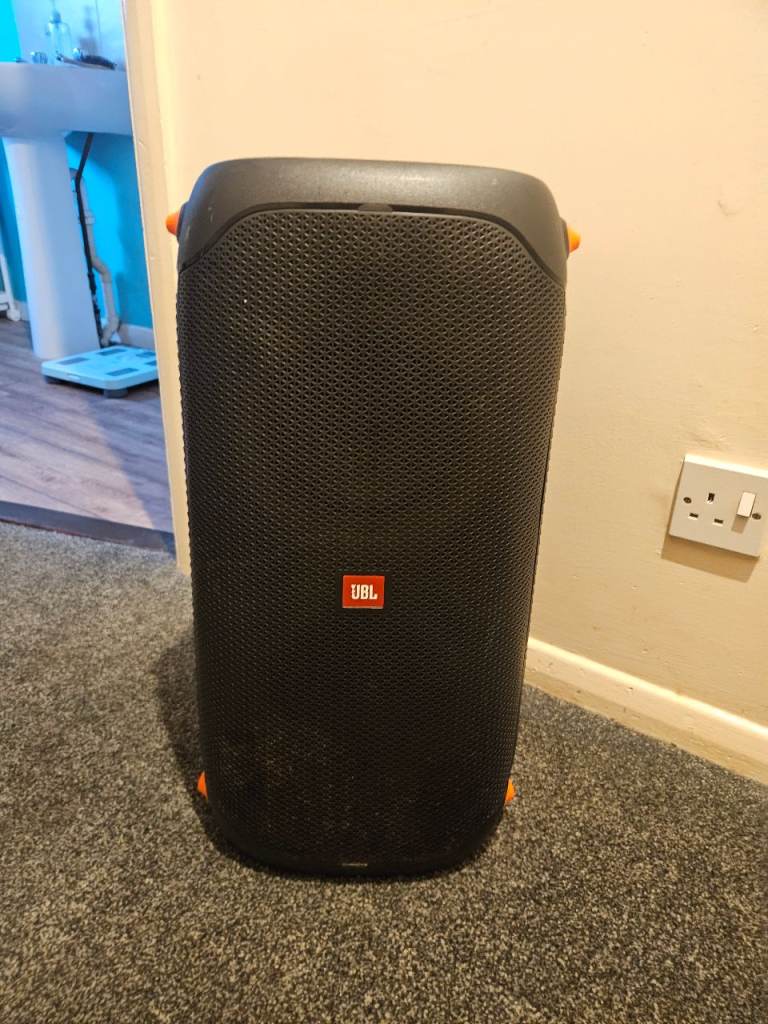 JBL Party box 110