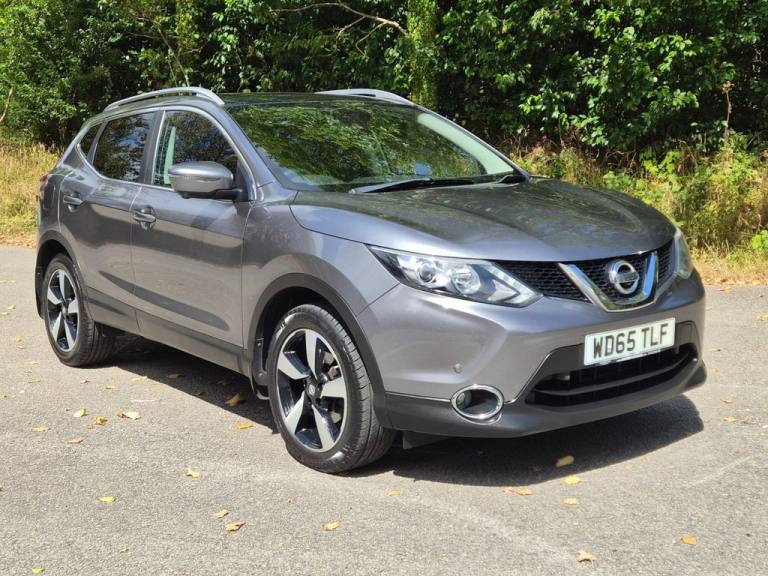 2015 Nissan Qashqai 1.6 DiG-T N-Tec+ 5dr HATCHBACK PETROL Manual