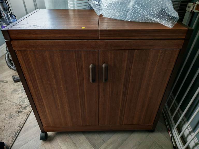 Hostess trolley heater