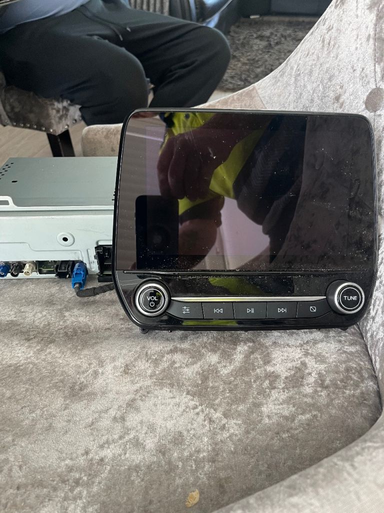 FORD TRANSIT RADIO