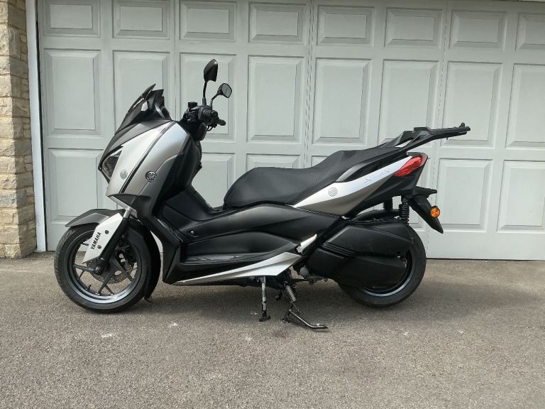 YAMAHA X Max 300 2018.  Very low mileage