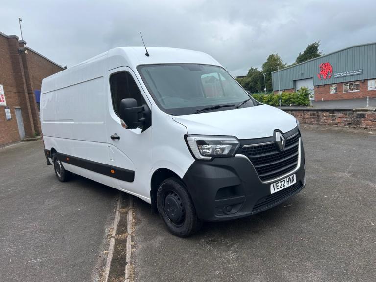 2022 Renault Master LM35dCi 135 Business Medium Roof Van PANEL VAN Diesel Manual