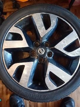Nissan quashqui alloy & tyre 