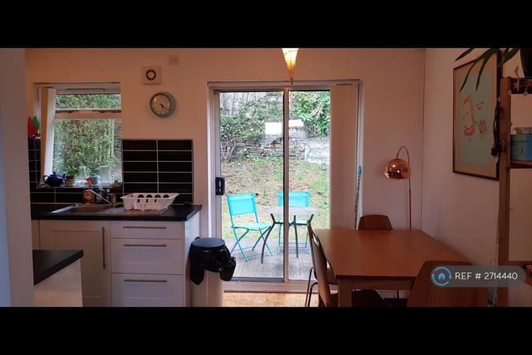 2 bedroom house in Woodview Road, Sheffield, S6 (2 bed) (#2714440)