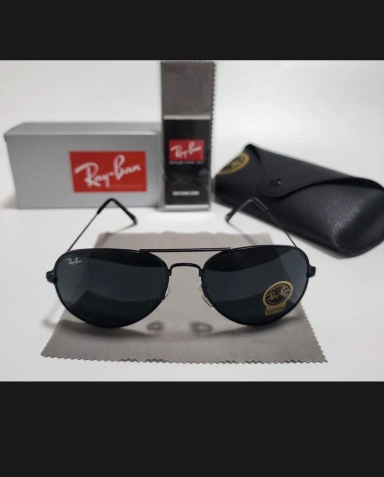 Ray ban sunglasses for men and women all packaging bran new with tags 